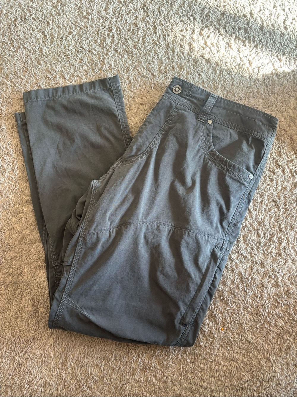 Kuhl men’s gray cargo pants 34x30